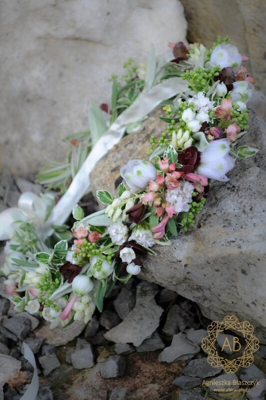 Wianek kwiatowy na ślubną sesję zdjęciową w górach rustykalny Agnieszka Błaszczyk abkwiaty Kraków